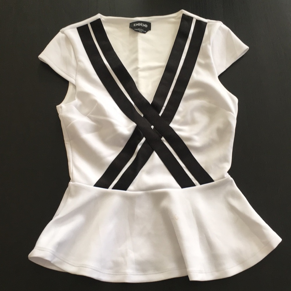 Bebe peplum top xs nwot